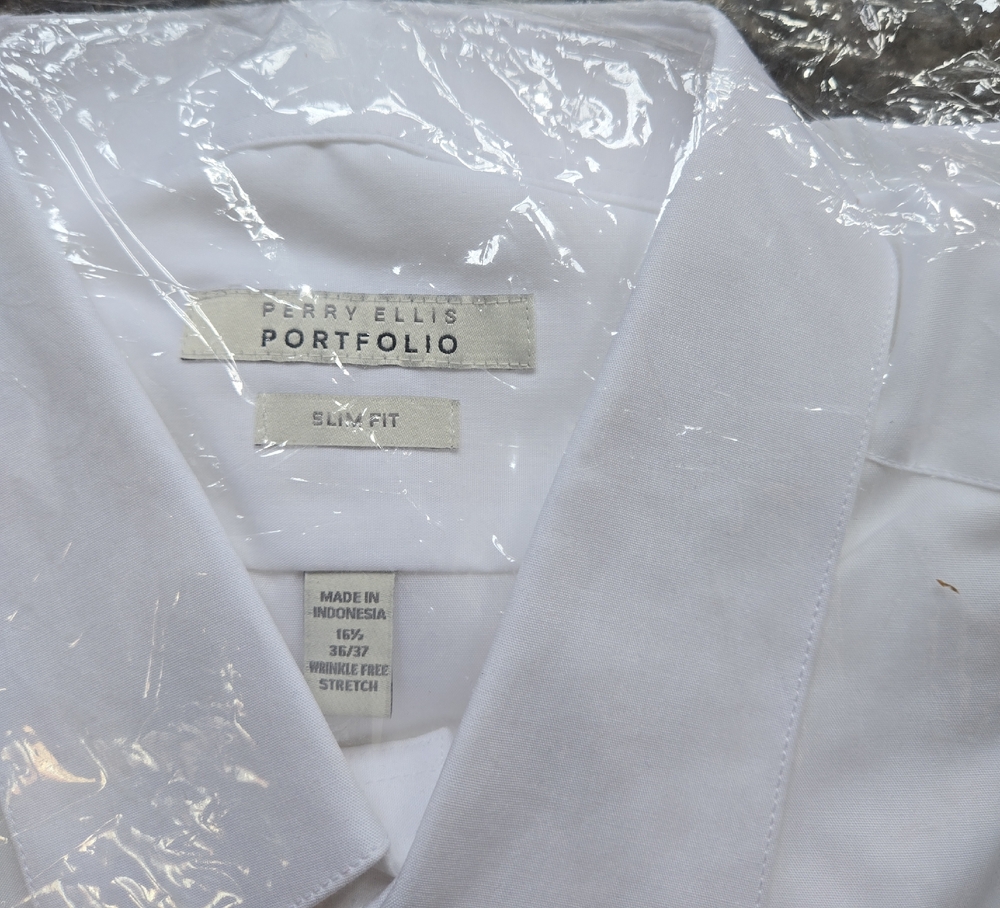 Perry Ellis Portfolio Slim Fit, Wrinkle Free, Stretch Button Down Shirt